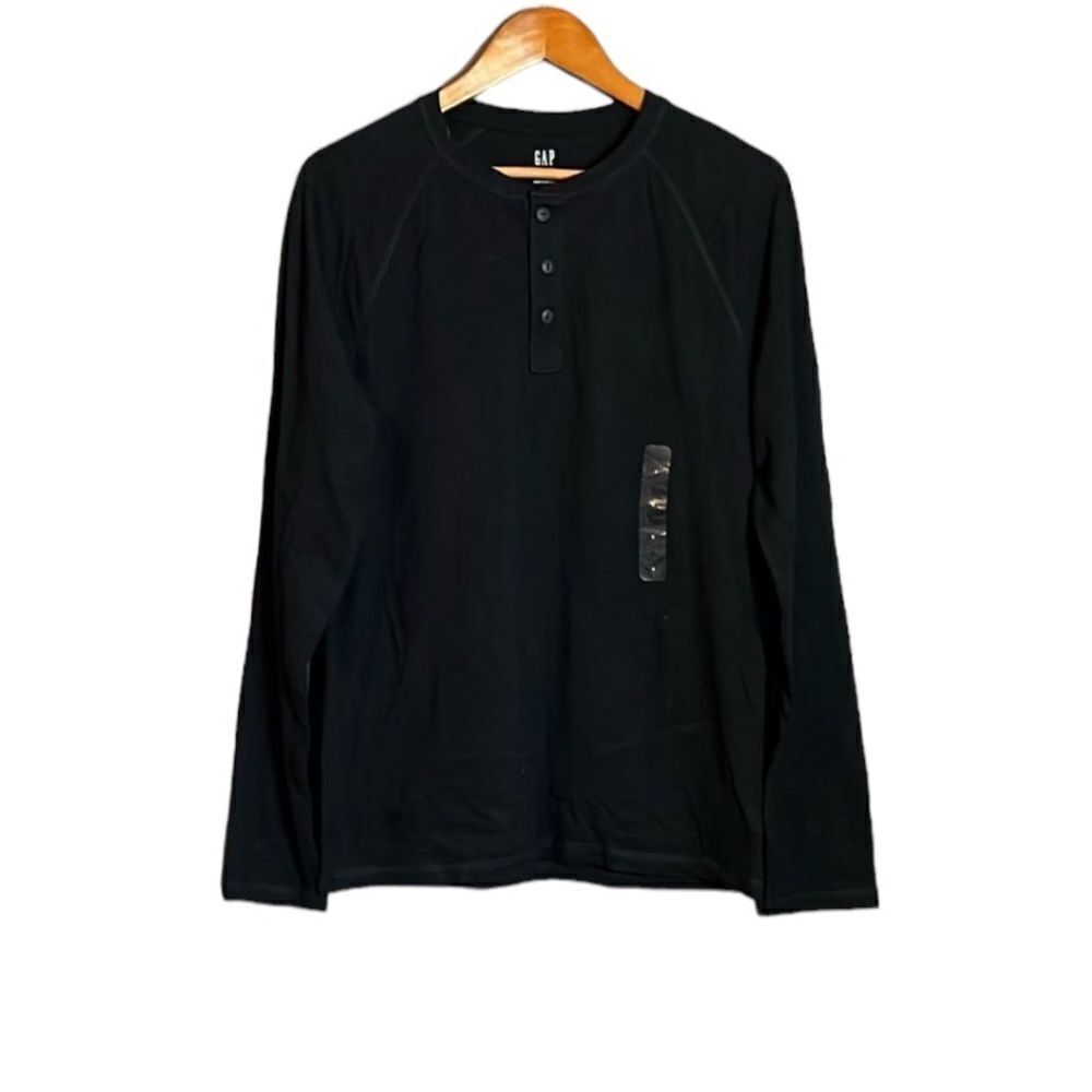 NWT! Gap lived‎ in black long sleeve top. Size small